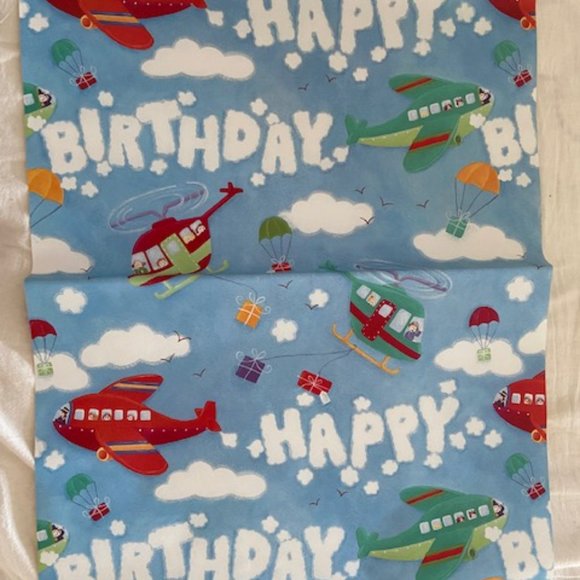 - Thick quality smooth shiny gift wrap paper - Picture 8 of 16